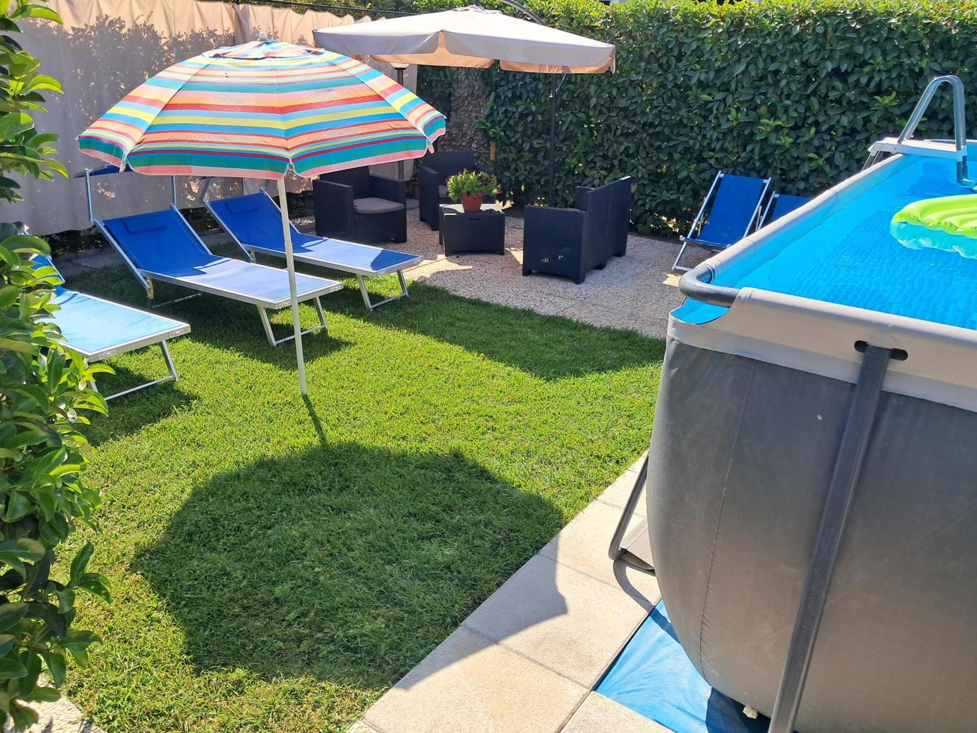 Depandance Con Piscina In Uso In Esclusivo In B&B SantʼAntonio Abate Extérieur photo